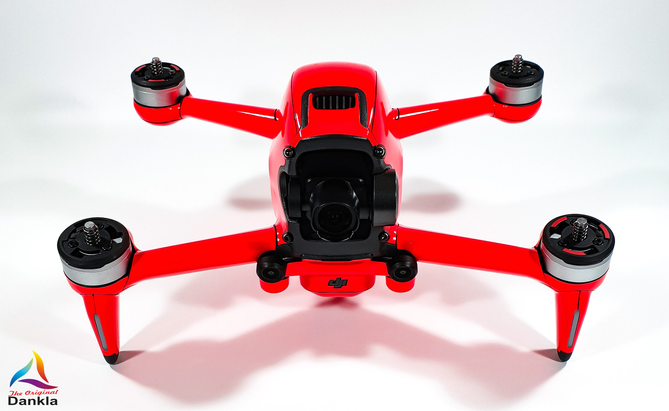 2.-DJI-FPV-Neon-Rot-vorne-scaled-2.jpg