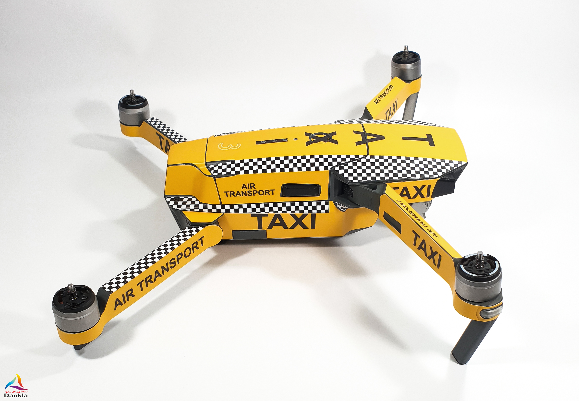5.-Mavic-Pro-Platinum-Taxi-rechts-1.jpg
