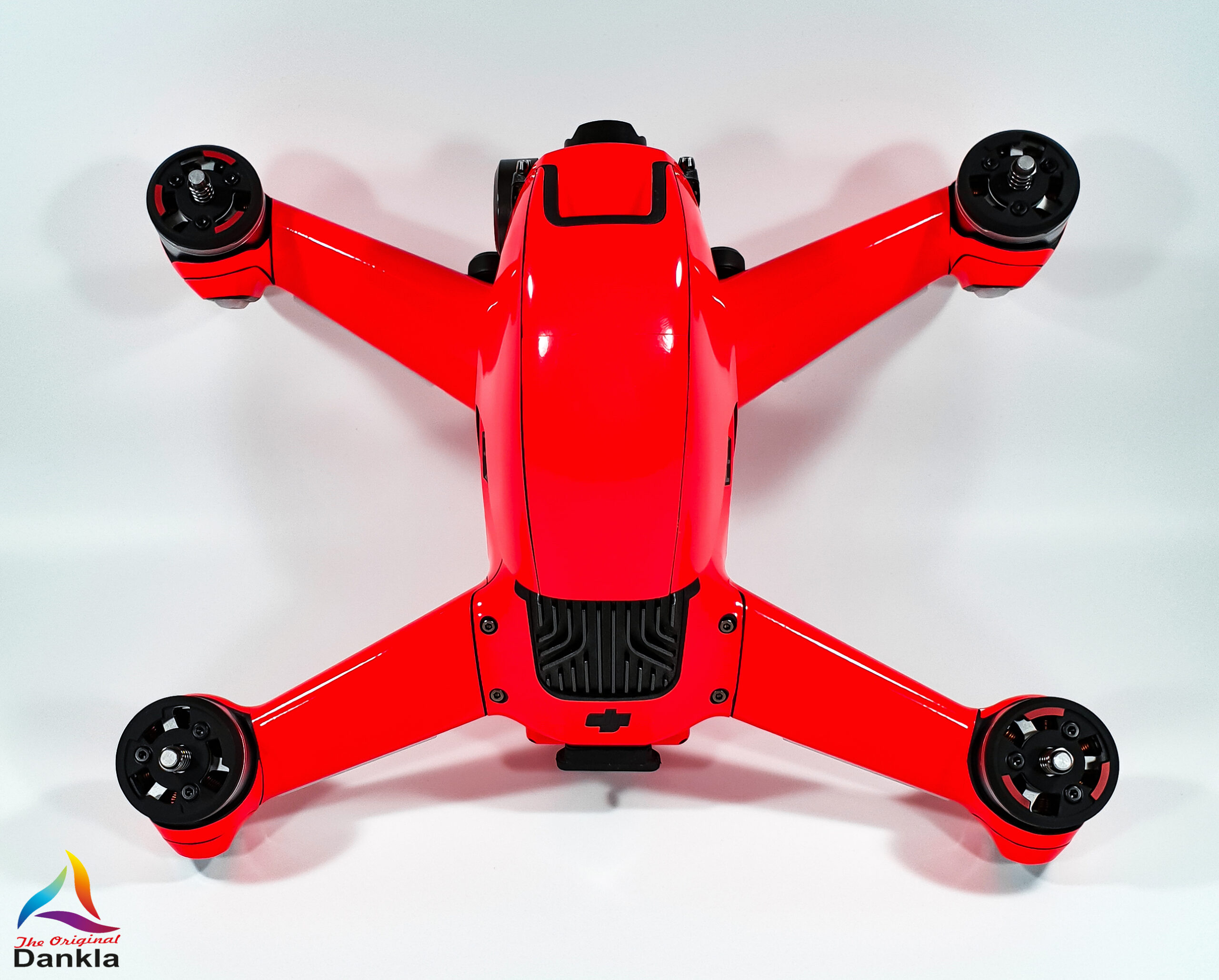6.-DJI-FPV-Neon-Rot-oben-scaled-2.jpg