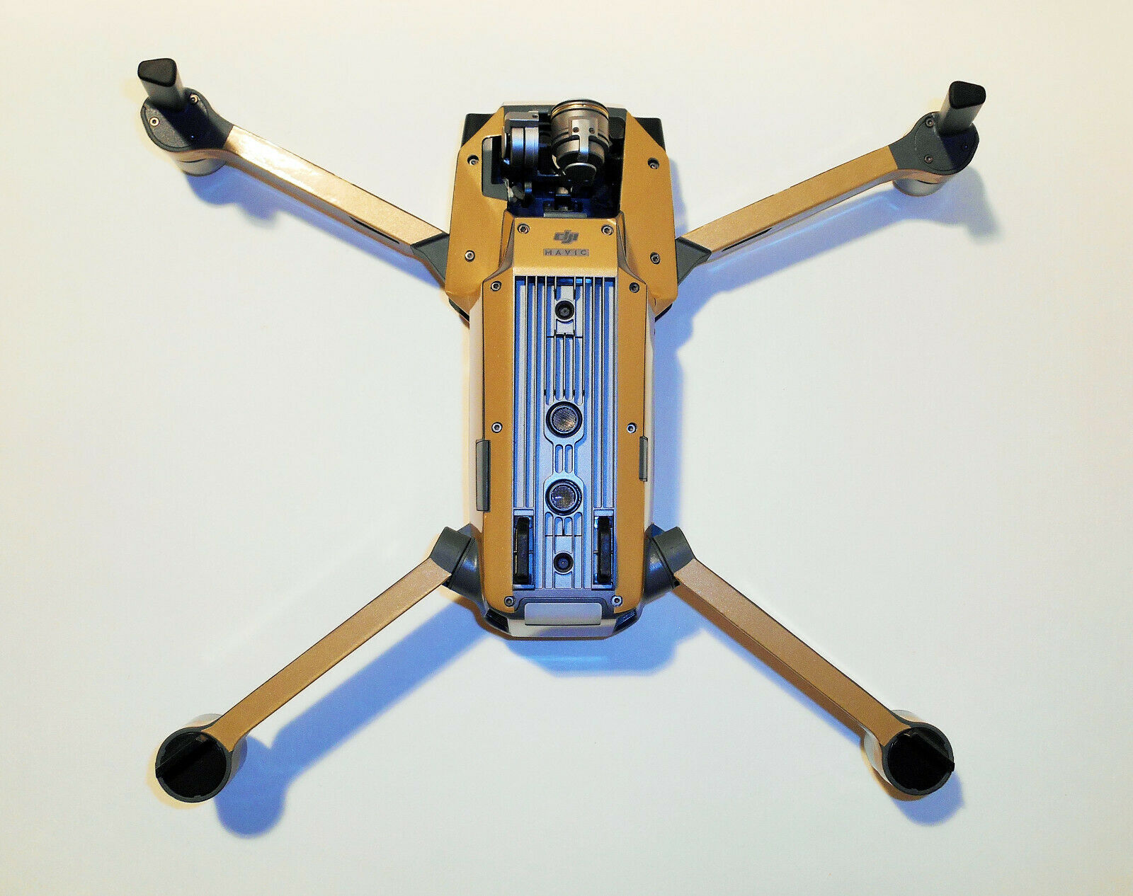 DJI-MAVIC-PRO-PLATINUM-SKIN-METALLIC-GOLD-3-5-Batterien-Drohne-Drone-173886646274-3-1.jpg