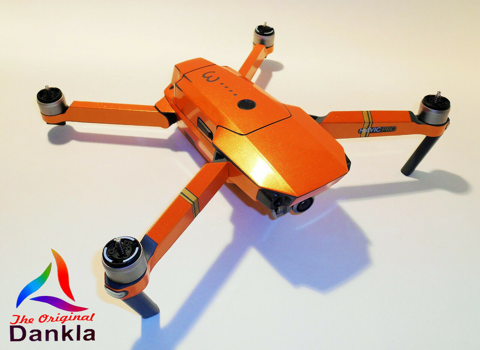 DJI-MAVIC-PRO-PLATINUM-SKIN-METALLIC-MANDARINE-3-5-Batterien-Drohne-173886612689-1.jpg
